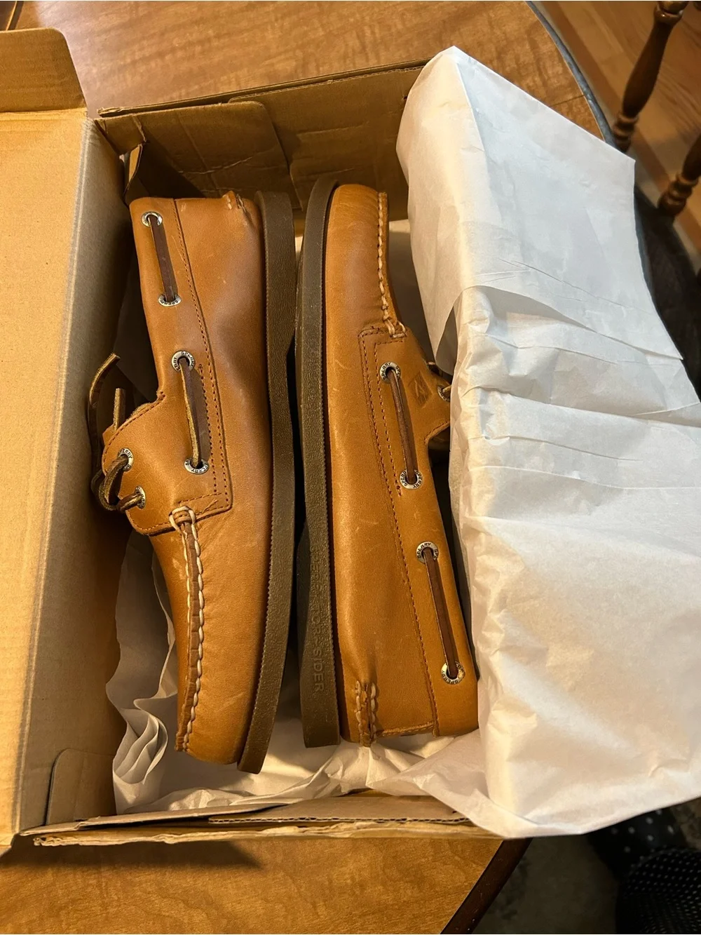 SPERRY Men’s “Sahara” Top-Siders. Size: 9 1/2. Preowned. Original box $70.